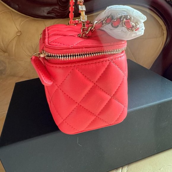 New Chanel Fuchsia Quilted Leather Clutch with Chain Bag Limited Edition - Picture 6 of 16
